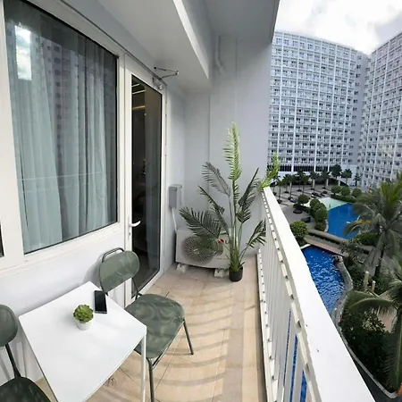 Harbor Calm Suite